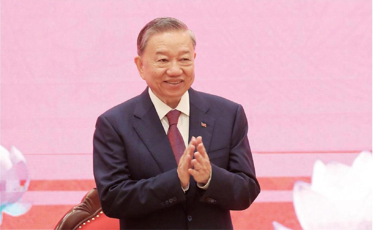 越南的公安系统堪称越南的“党校”，成了国家领导人培养的摇篮。从陈大光（原公安部