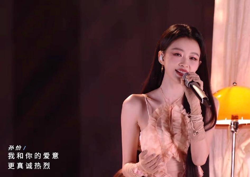 我就是想问一下，这种肩膀和手臂，是天生吗？如果我有这种身材，我就不会穿带袖子的