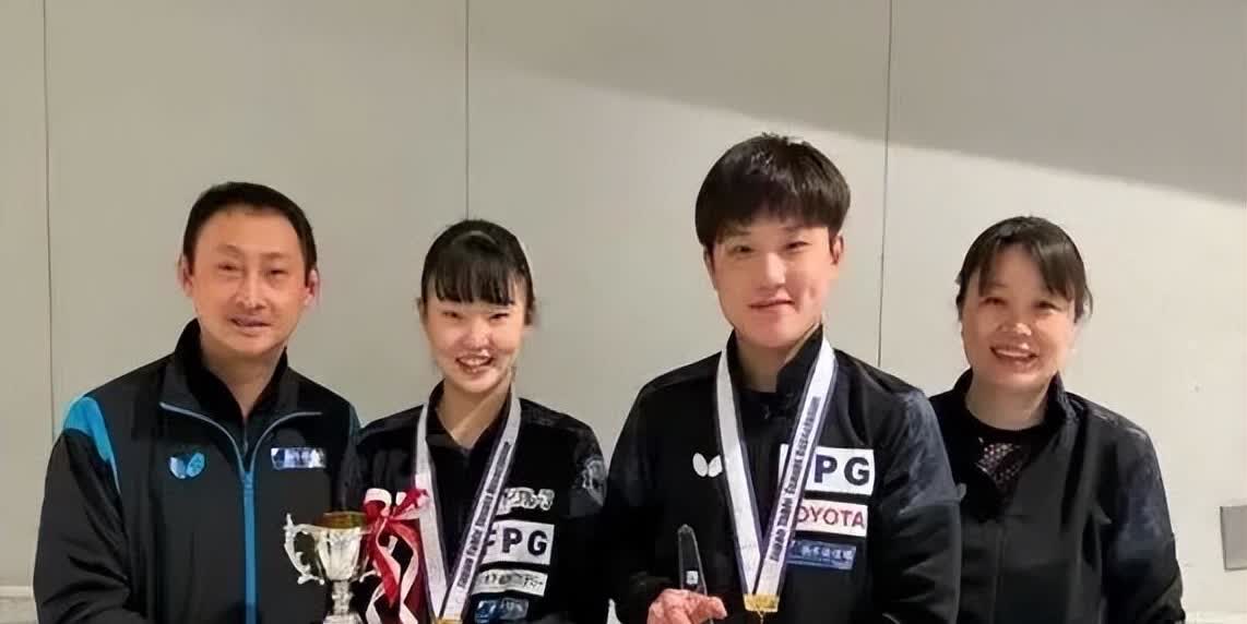 张本一家是真的慌了！面对纷杳而至的谴责，张本智和的父母慌了，特别是他的妈