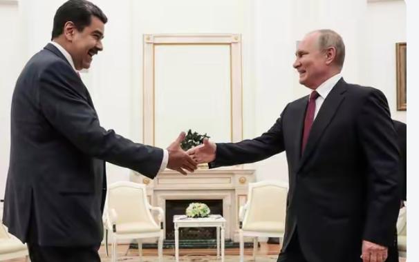 美国宣布空袭委内瑞拉和抓到马杜罗后，俄罗斯持续硬刚老美，先是谴责美国对委内瑞