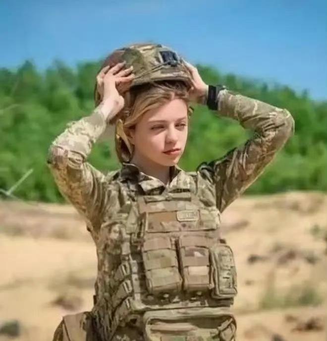 乌克兰女兵艾琳娜美女士被俘后，样貌大变!看来被俘后，生活真的是不怎么样啊！没有