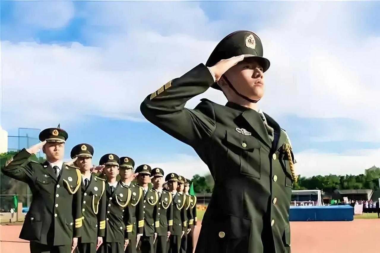 秋季征兵马上就要开始了。你知道武装部按照什么顺序定兵吗？首先，年龄、学历这