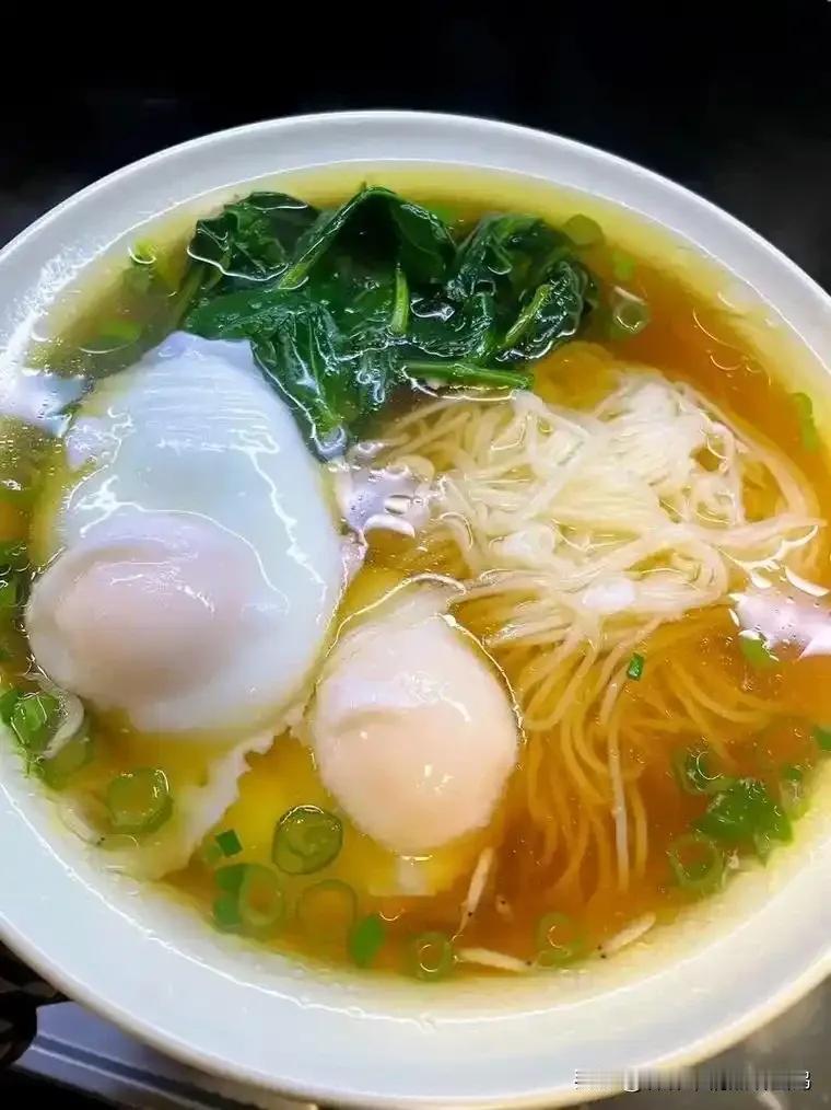 弟弟和弟媳妇都离婚了，弟媳妇家有事，我弟弟还屁颠屁颠的去，不光他要去，弟弟还要求