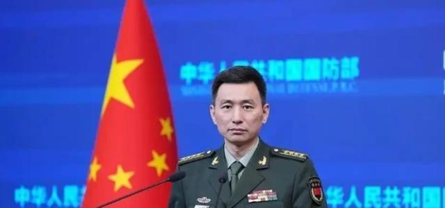 中国应该公开警告任何国家，谁胆敢攻击中国大陆本土目标，无论从哪里发动攻击，中国在