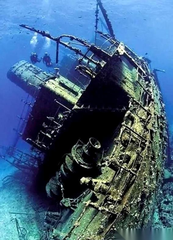 2007年，咱中国人干了件特别“疯”的事儿。 在南海，直接把一艘沉了800年