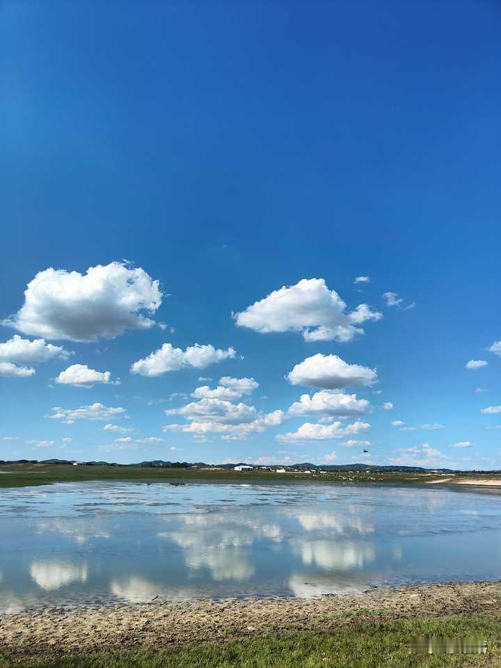 在家带孩子和出门上班，你会选择哪一个？我会选出门上班，带孩子带好了那是应该的，