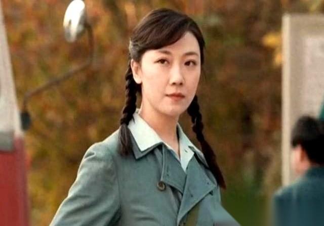 我爸，居然和我妈的“仇人”，在一起了。当我发现这个秘密的时候，我感觉自己这三十