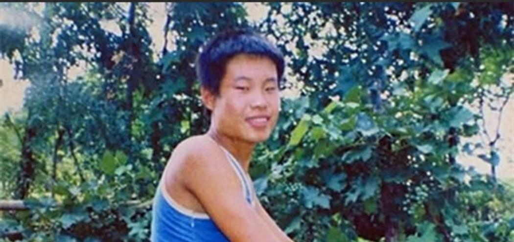 整个故事听完，我却觉得后背发凉。1994年，石家庄西郊玉米地发生奸杀案。聂树斌