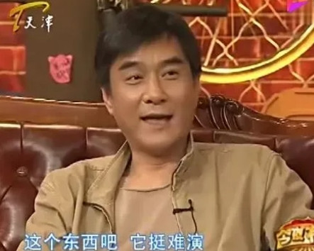 1998年，李强出演《水浒传》时，剧组给了5000元片酬让他演林冲，他说：“我不