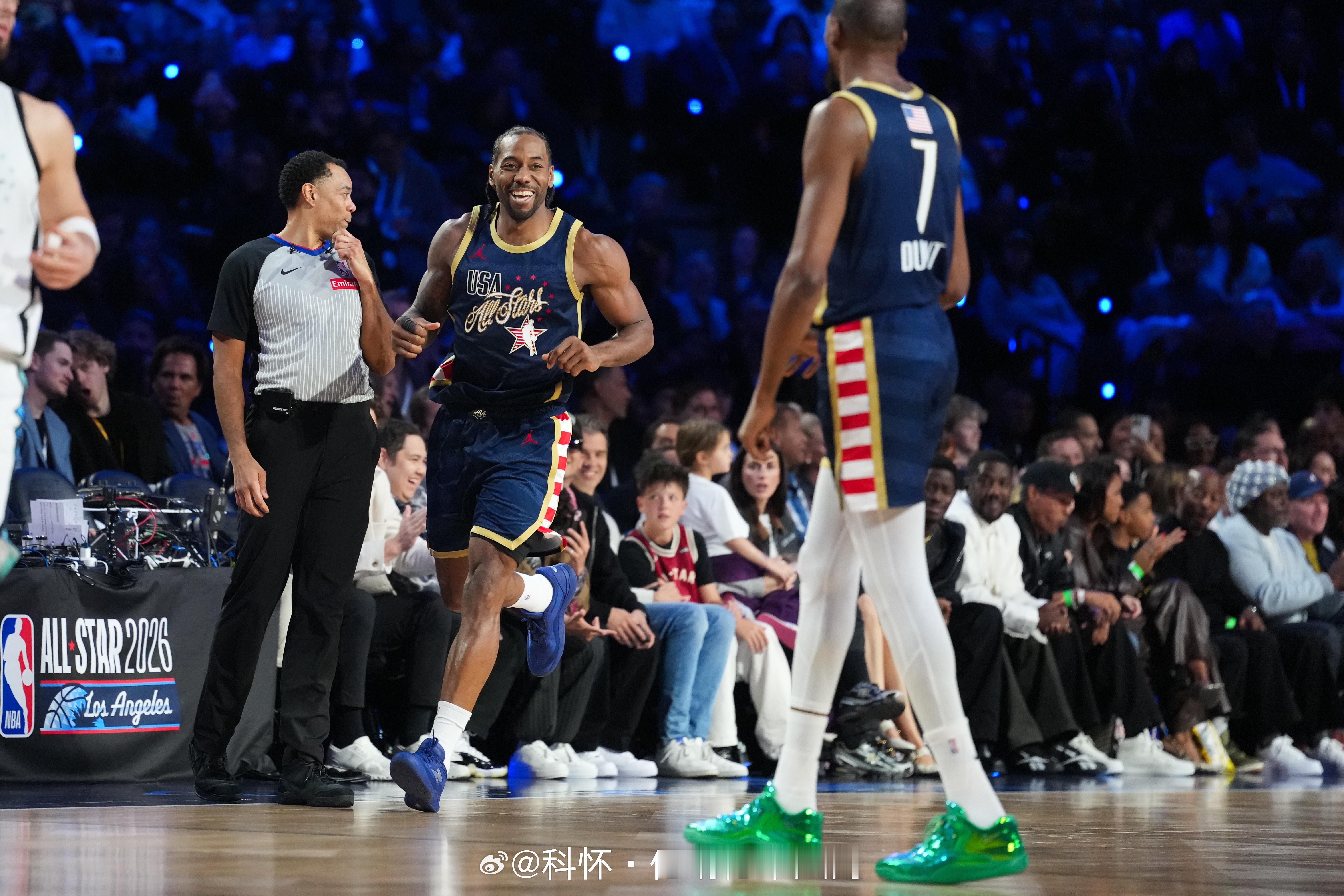 巴恩斯￼谈伦纳德单节超神表现：“我们当时就在想，‘天啊，这家伙太神了。’我们都惊