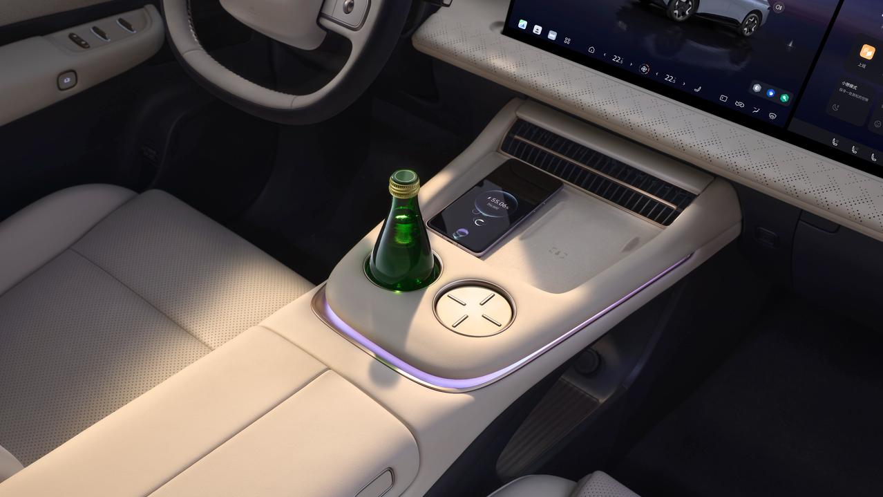 看完NX8的空间设计，瞬间觉得新势力都不香了。前段时间一直比较看好理想i6，甚