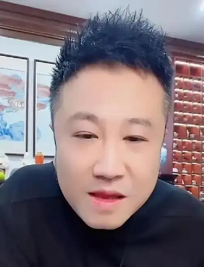 【德云社“内讧”暴露致命伤：老炮的资历，干不过一纸没公章的合同！】这不是师徒