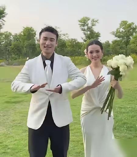牛冠凯结婚这事儿可太让人关注啦！作为王楚钦的好兄弟兼陪练，牛冠凯这一人生大事自然