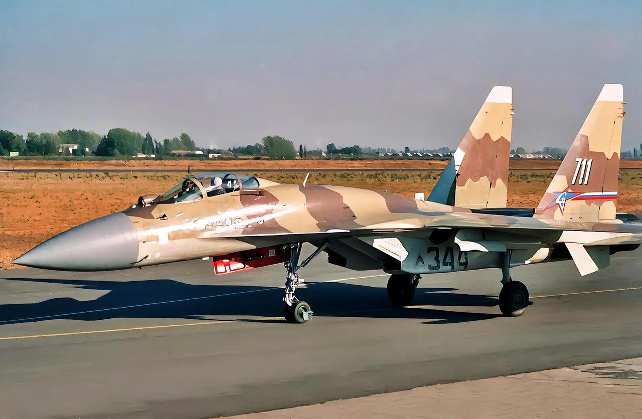 网传48架苏-35订单，首批16架正式交付，其中12架已稳稳停在伊朗德黑兰、哈马