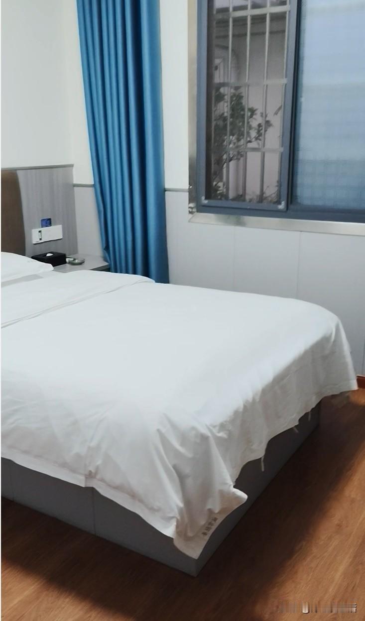 旅行提前一天结束，我要回家啦，长沙，后会有期！由于湖南再度陷入阴雨天，在郴州时