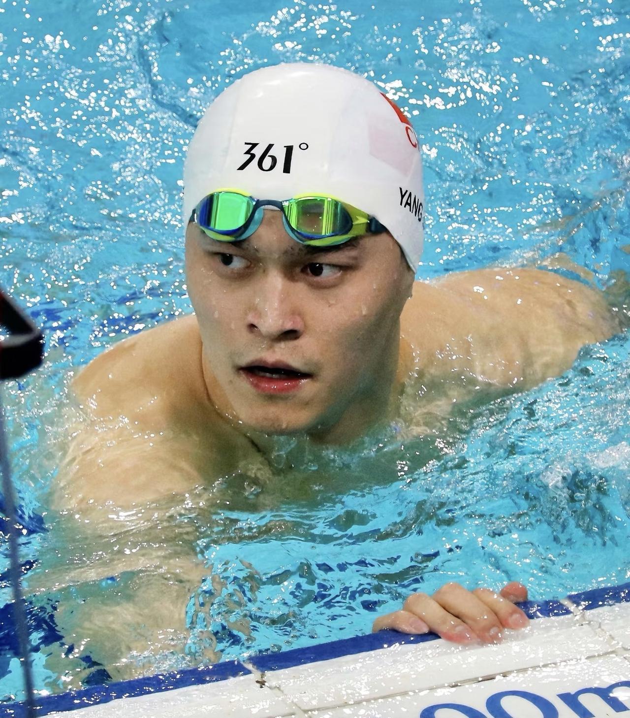 估计孙杨没想到，00后的小运动员也没想到，28年后的现在，34岁的孙杨竟