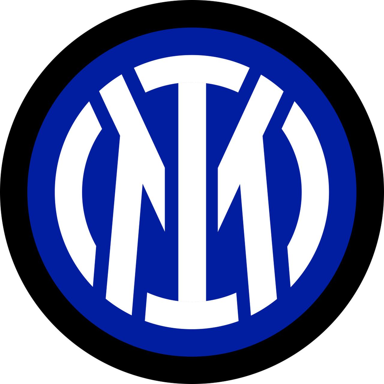 20世纪喜欢国米的球迷有四种。一种是因为三驾马车，一种是因为单纯喜欢蓝黑这个颜色