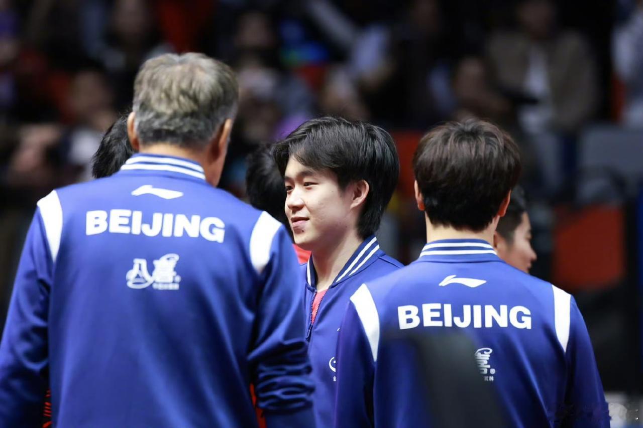 孙颖莎王楚钦所在的河北和北京队都晋级到决赛，黄友政要重点表扬一下全运会团体