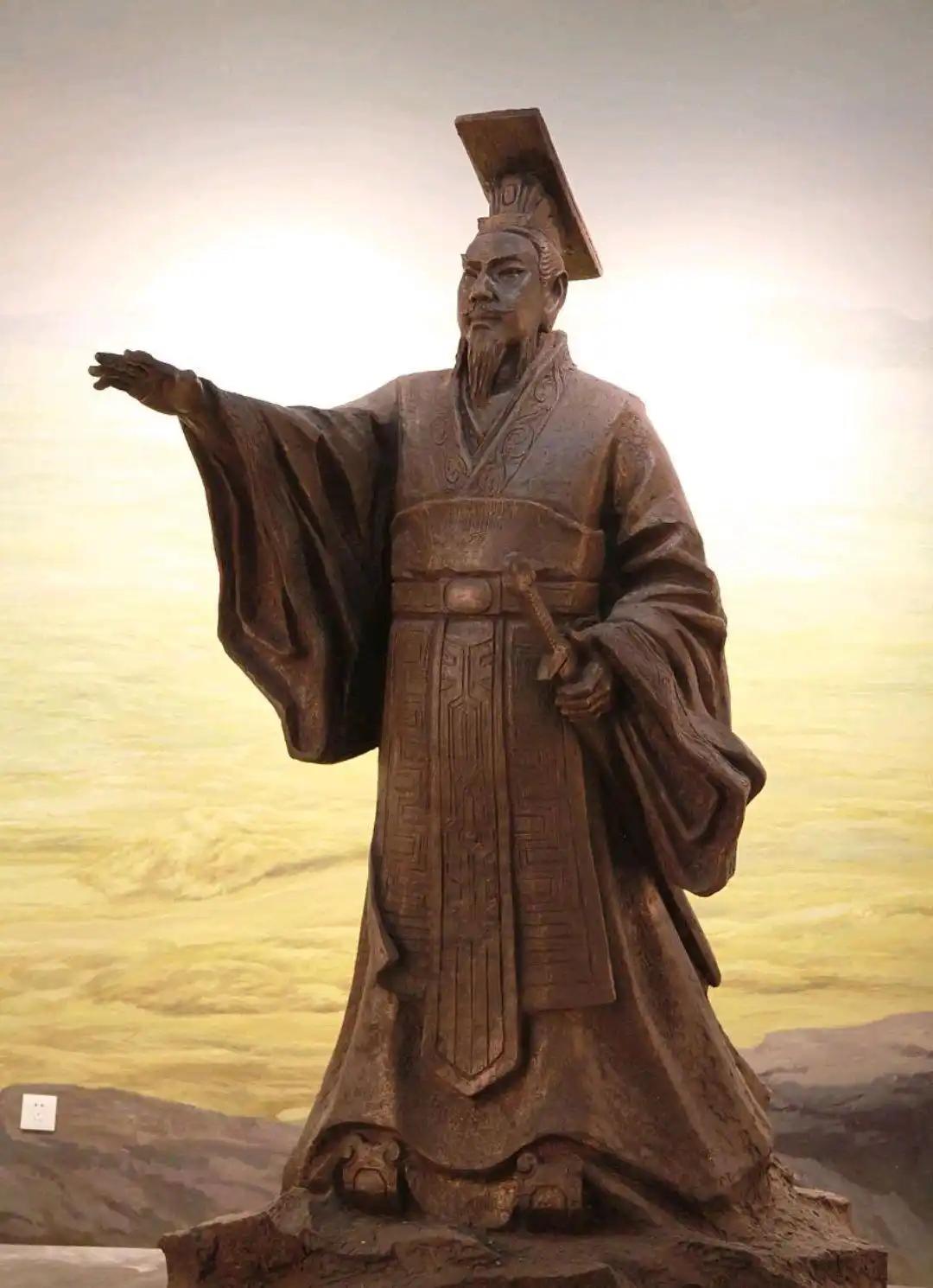 商鞅之死一点不冤，因为他的连坐法把秦国老百姓逼成了什么样。公元前338年，商