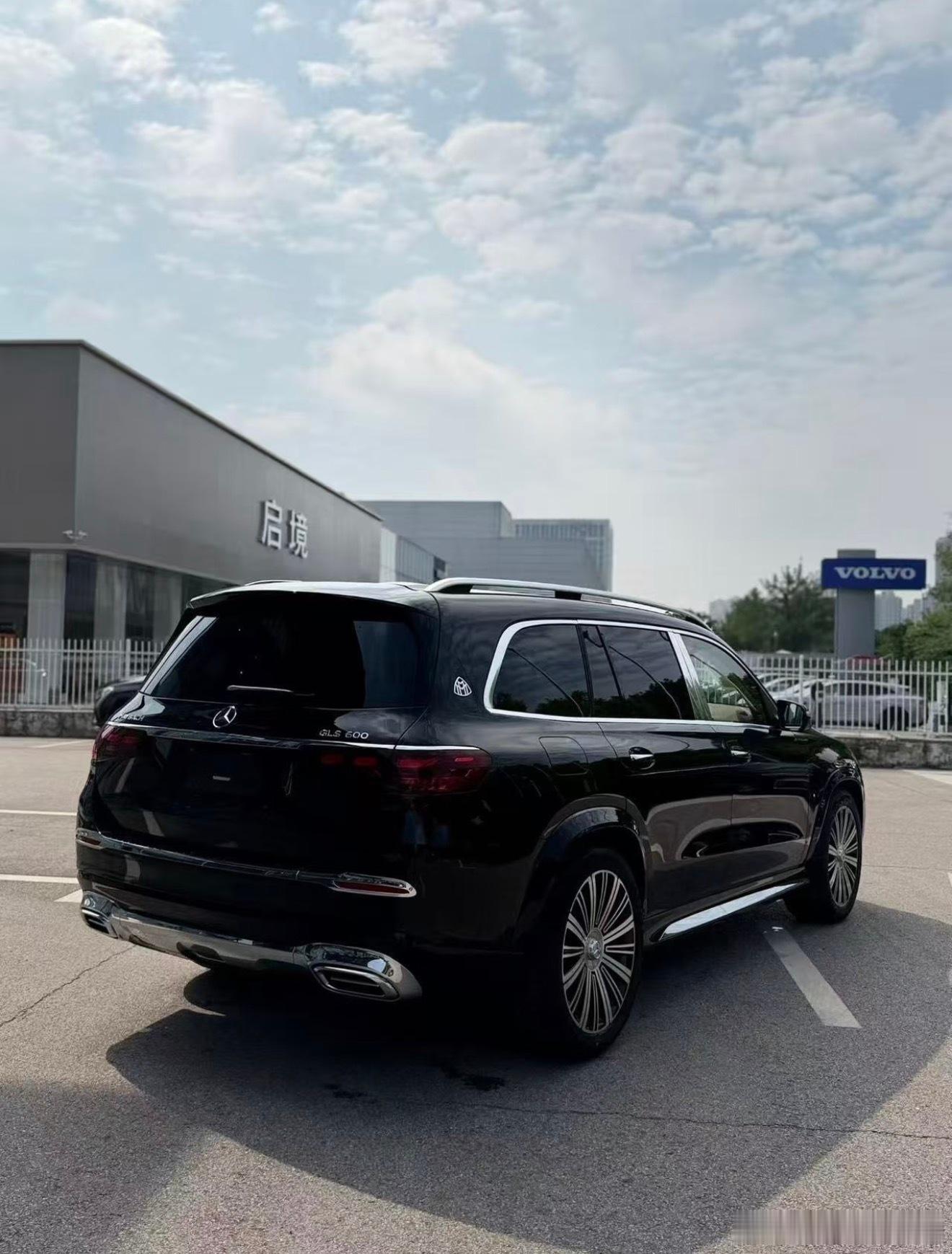 奔驰GLS600迈巴赫这台车更换过一个传感器指导价248.8万现在含豪车税