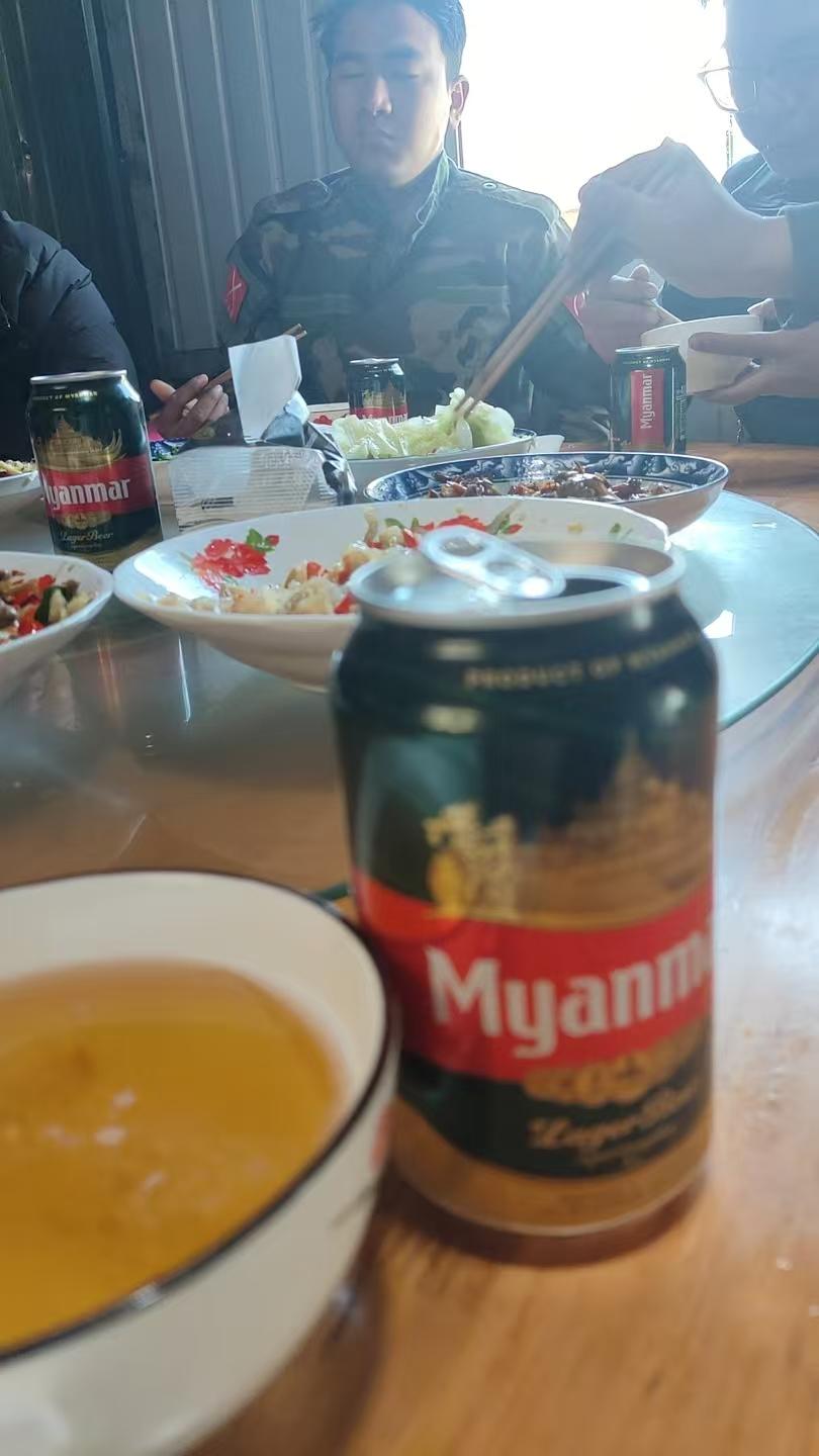 任何一个国家，如果军人经商是很可怕的，我国1998年开始规定严禁部队、武警从事经