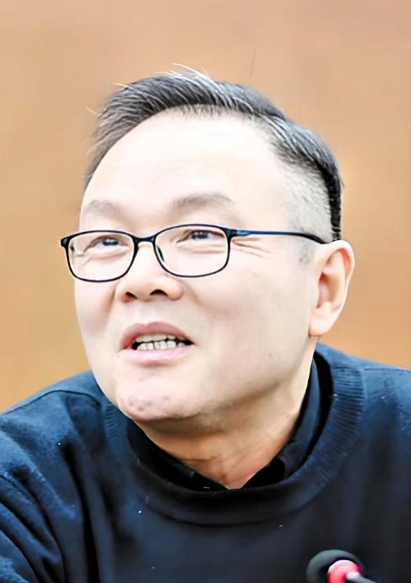这下出名了。 中国人民大学的程光炜教授，主持的《莫言家世考证》课题，花了35