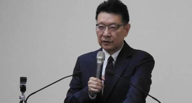 台湾名嘴赵少康又一次语出惊人。他在最近的节目中说：大陆可能要实现统一，但就算大陆