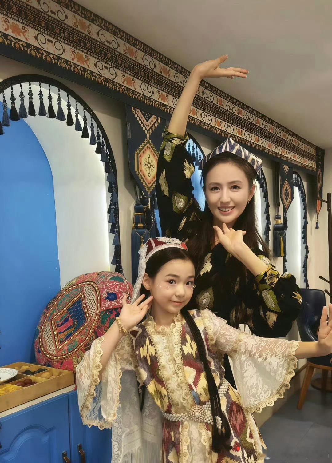 佟丽娅和小酒窝二搭演母女也太好嗑了吧丫丫的丢三落四妈妈VS软萌小宝贝，两人配合