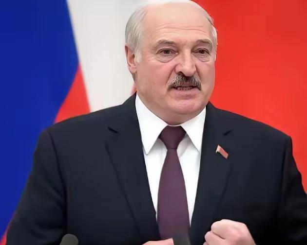 中国“拖”字诀显神威：日本扩军求战，反被经济命脉死死卡住！