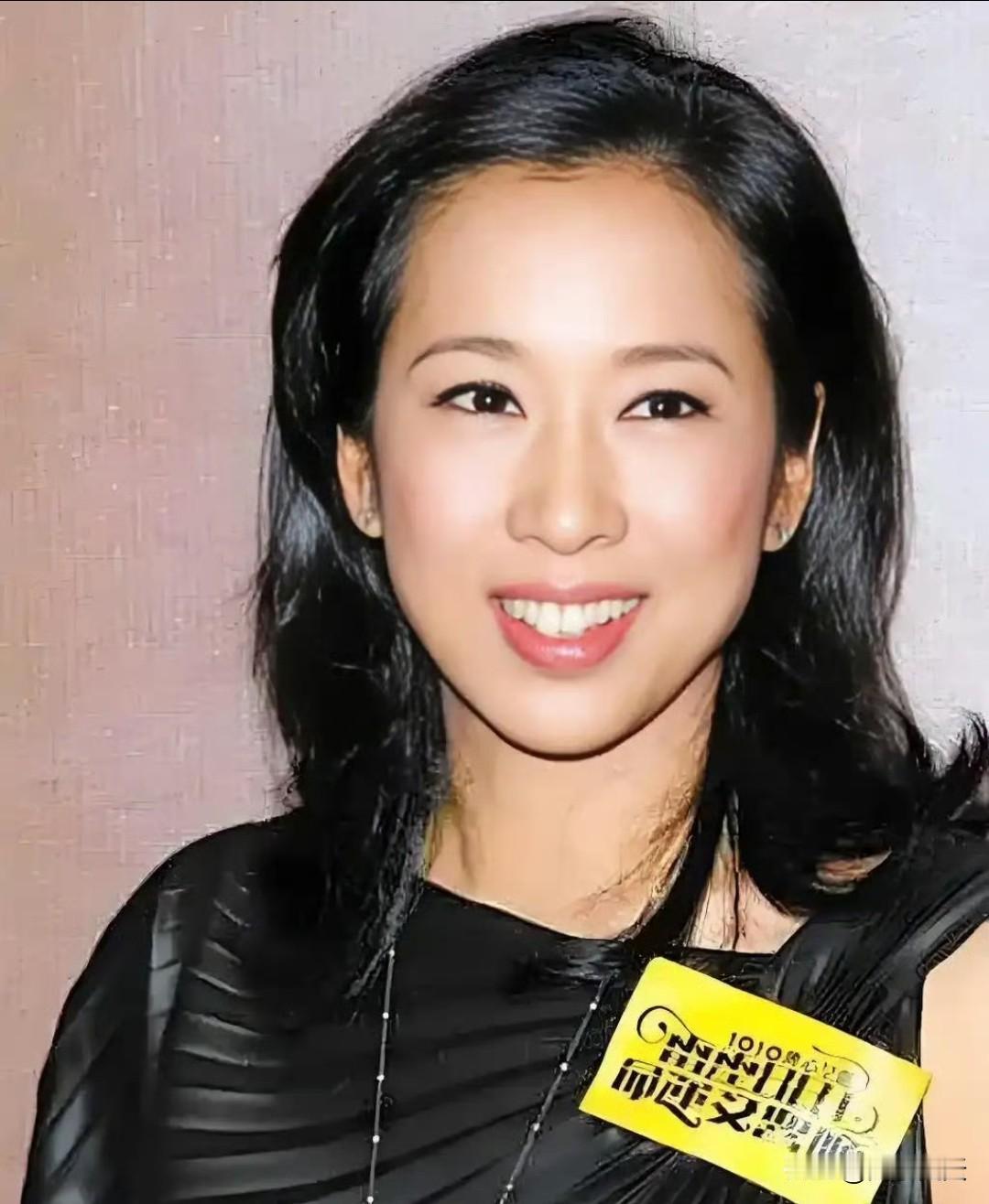 郭晶晶女儿这次真是基因开挂？长相端正，还更像奶奶​​​