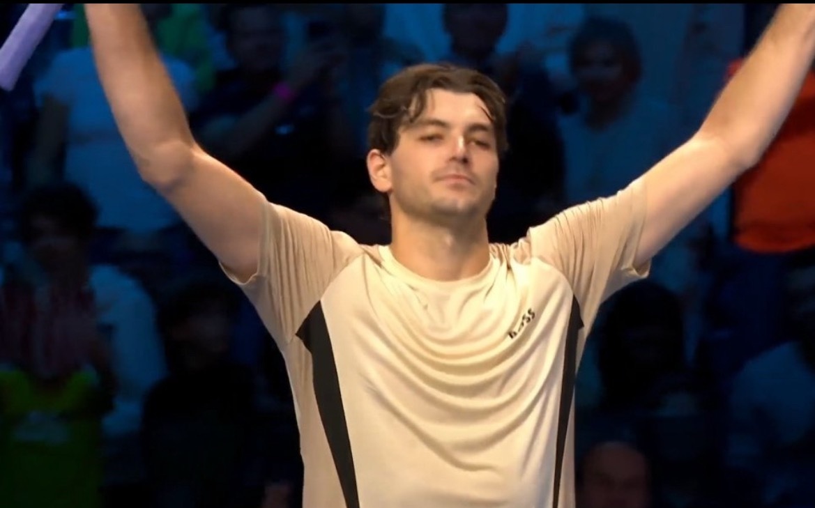 网球talking大会弗里茨在ATP年终总决赛小组赛中以6-3、6-4击败穆塞