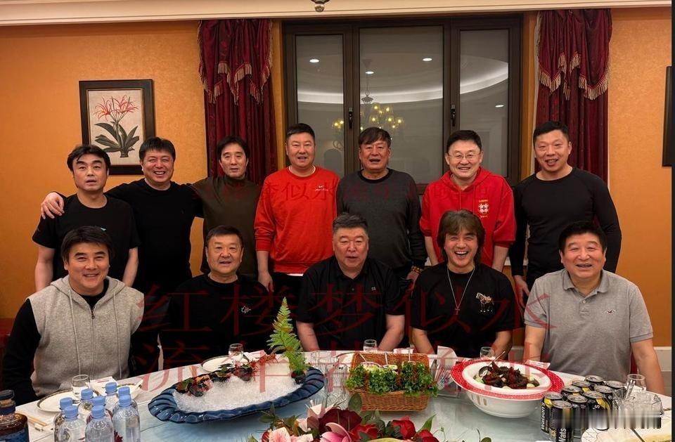 2026年春节大连足球也是老万达的球员又聚会了，最令人瞩目的是李明第一次出现在聚