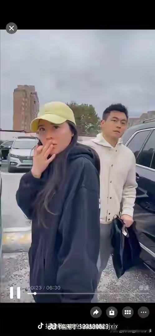 这是多么大的讽刺！男主是律师，小三是乘务长！现在小三出轨的成本不仅低，而且