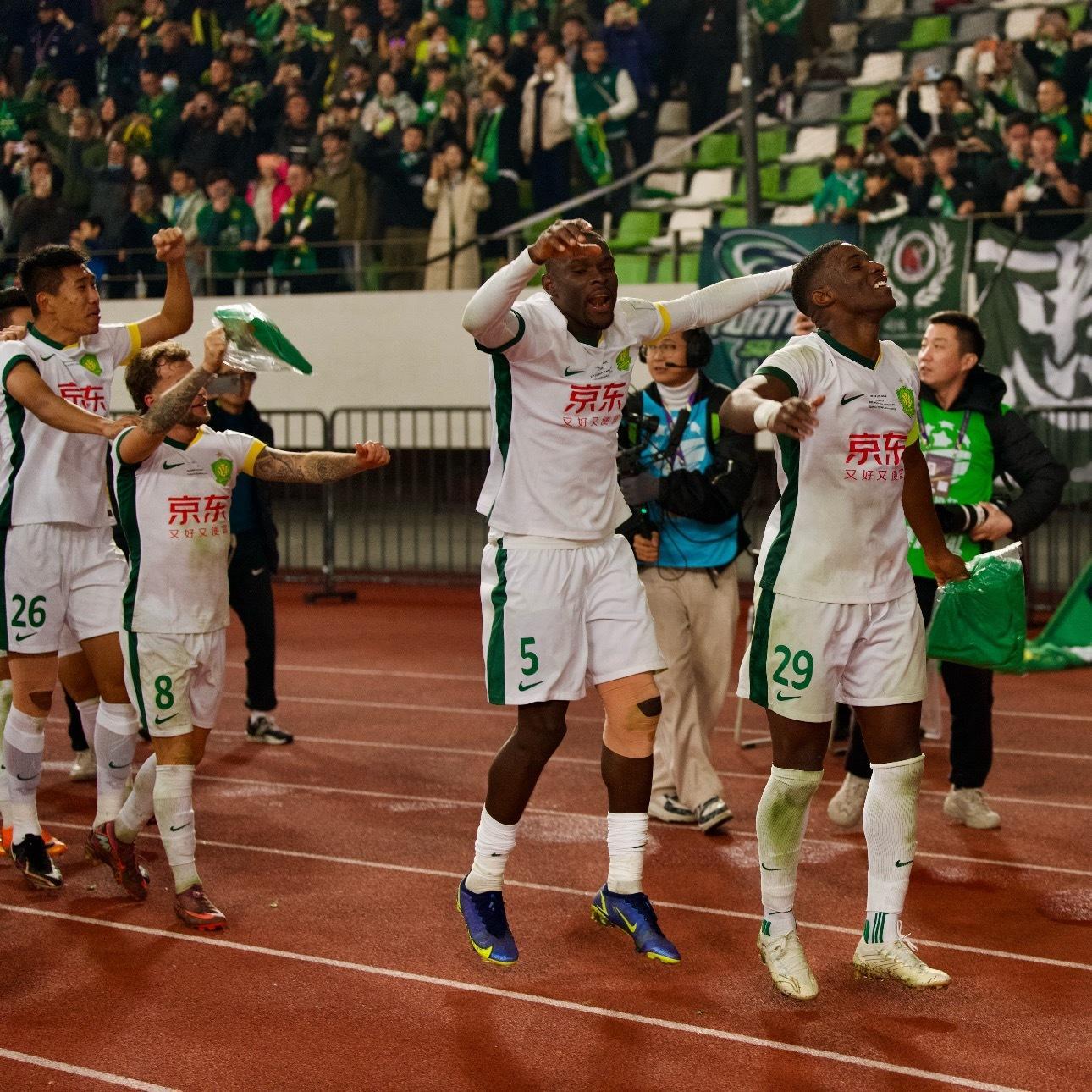 近日有消息曝出，北京国安的锋线核心法比奥，已与俱乐部完成续约，新合同将延续至20