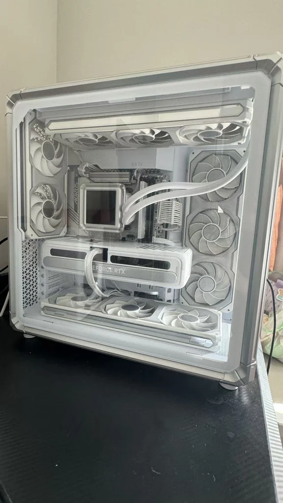 整机7800x3d+5070买来六个月没怎么玩因为游戏玩腻了所以出掉配置显卡：电竞叛客5070主板：