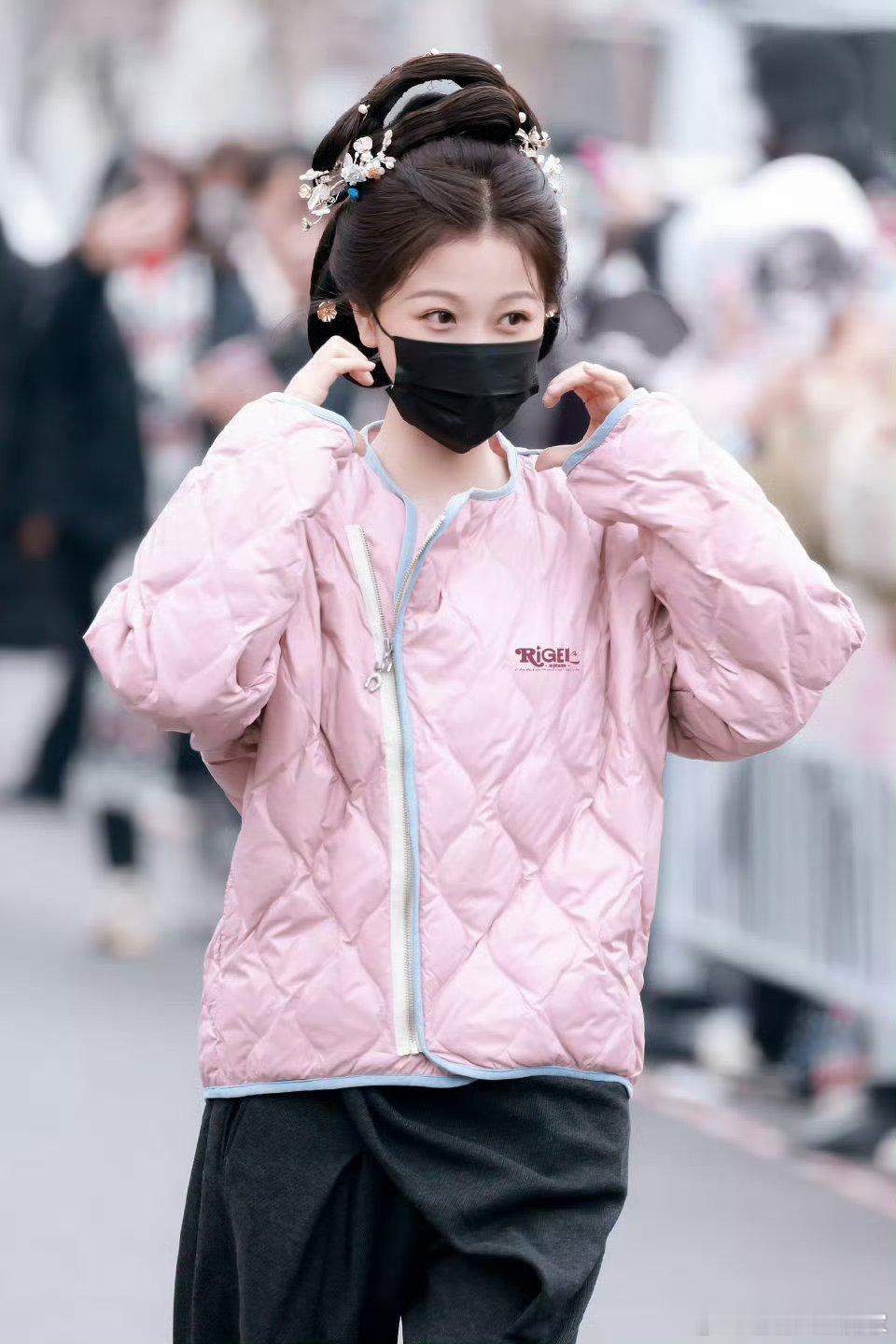 虞书欣炸开的水蜜桃汽水，美的像个水蜜桃🍑😚😚