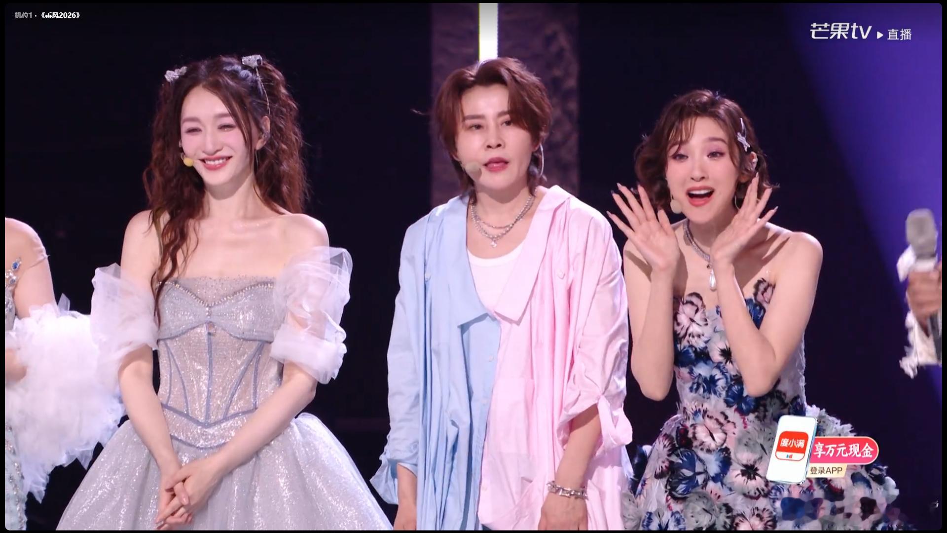 李小冉让王濛夹着走终于看到王濛被治住的样子了，在李小冉组彻底被驯服，太可爱王濛