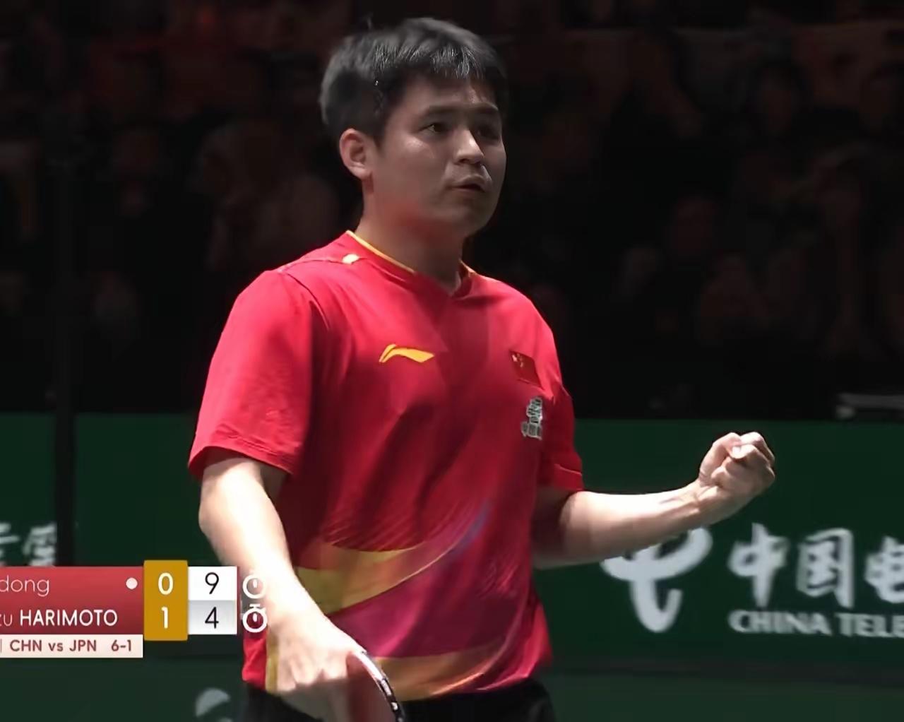 混团世界杯中国队8-1日本队，不得不说中国教练的严谨和用心：1.先让双世混合拿