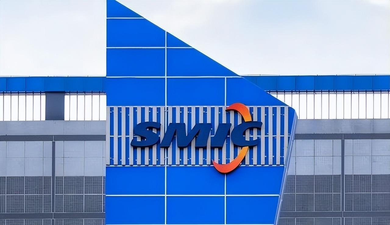 456亿，10台EUV光刻机，美媒：世间再无“台积电”近年来,美、