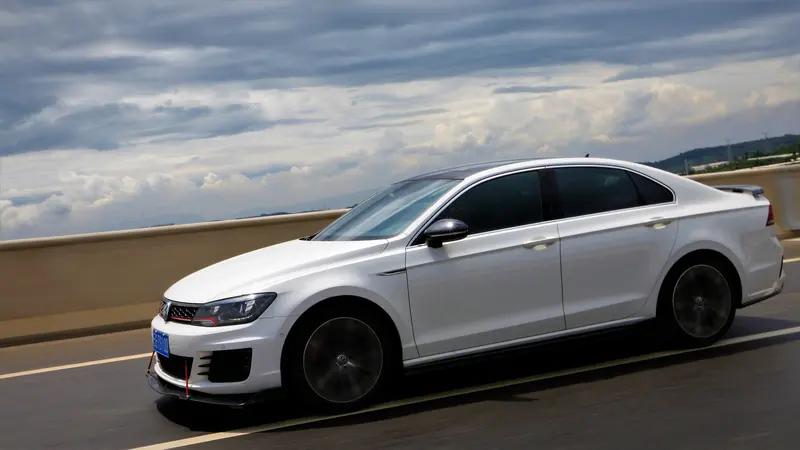 速腾1.6自吸和1.4T各有千秋。动力上，1.4T优势明显。它是涡轮增压发动机，