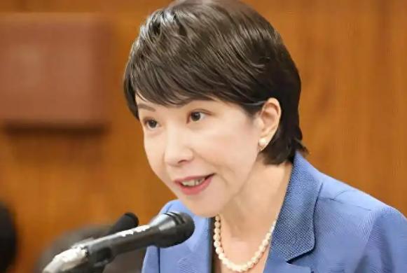 眼看中日关系改善无望，日本国内给高市早苗支招了！8月21日，日本经济新闻刊文表示