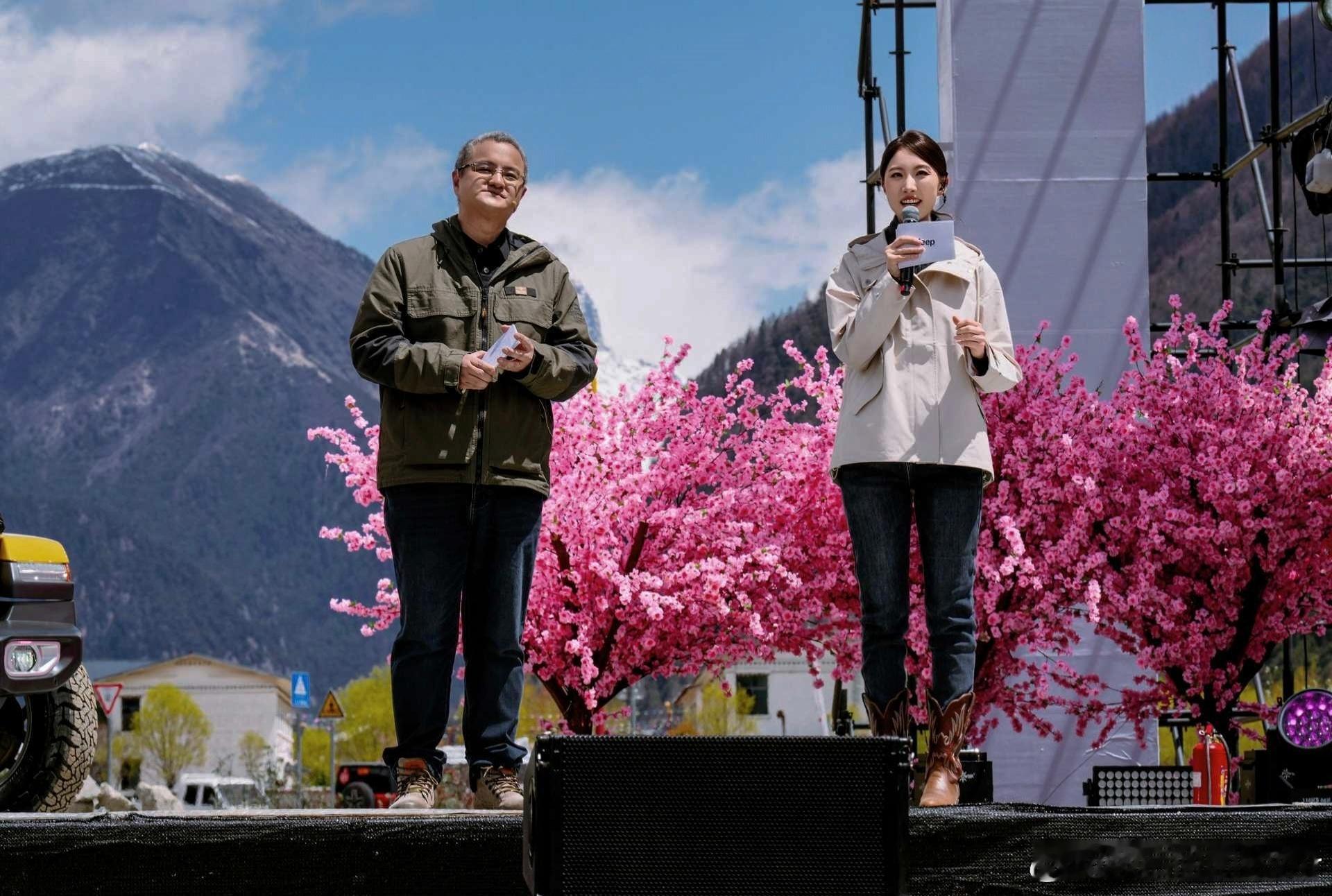 今天是牧马人车主代表马作为车主主持了今年最大的Jeep车主活动和全国Jeeper