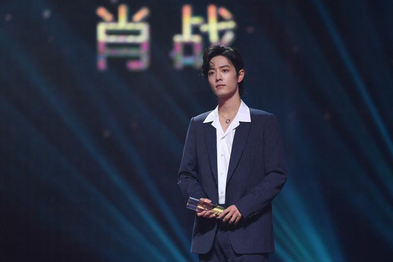 肖战祝大家2026顺顺利利，这祝福太暖啦！2026年他携手央视邀大家开启新一年，