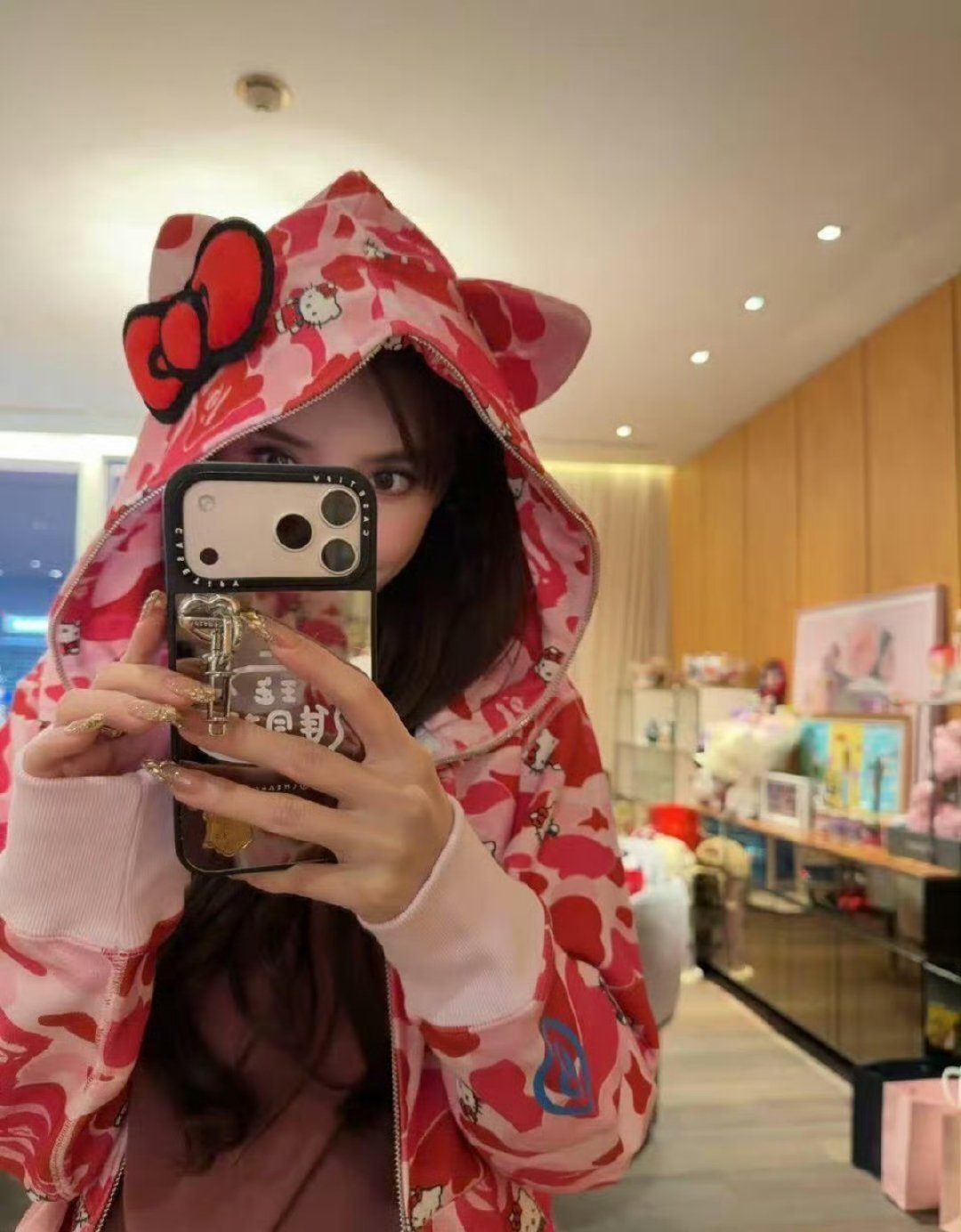 Angelababy家里摆满了粉丝的礼物十年如一日珍藏每一份心意，把粉丝的爱妥