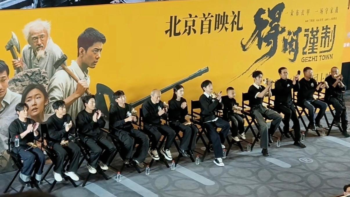 卧槽，好震撼的身材，好大一只