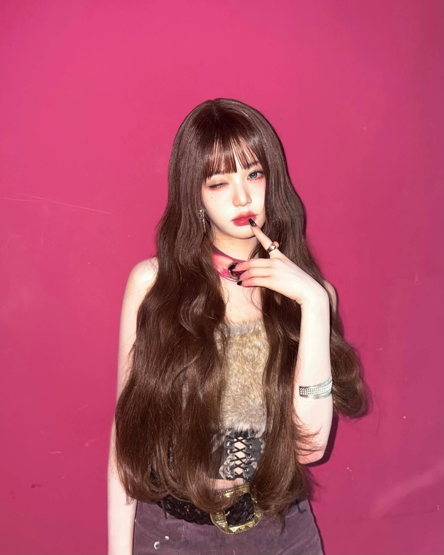 张元英💓小英都变张元英了张元英是她自己…别拿她来当工具人了好不好