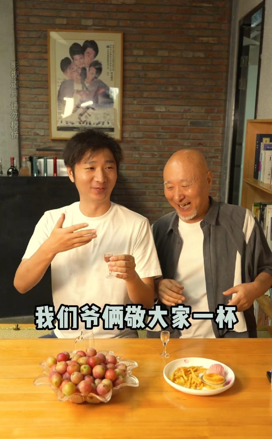 陈佩斯培养出陈大愚这个好儿子，真是令人称赞。陈大愚1989年出生，本学理科，因热