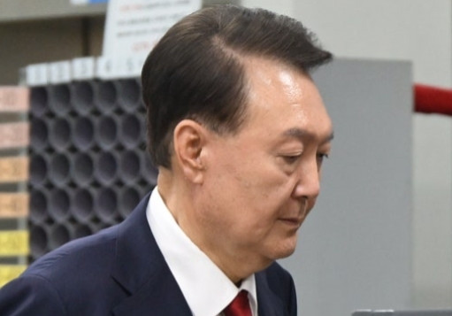 尹锡悦继续拒绝接受调查，特检组：“将追究看守所责任”正在调查“12·3紧急戒
