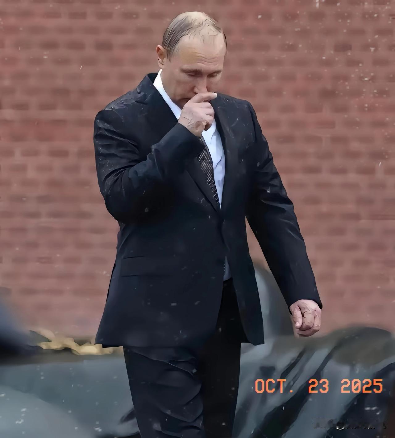 普京设套！特朗普敢接吗？“普京彻底摊牌了！俄罗斯给美国人那边通话时明说了：想停