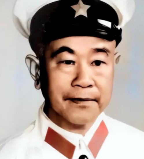 1973年，女知青黄丽萍携农村丈夫回宁波父母家，一进门，丈夫看到墙上挂着的照片大